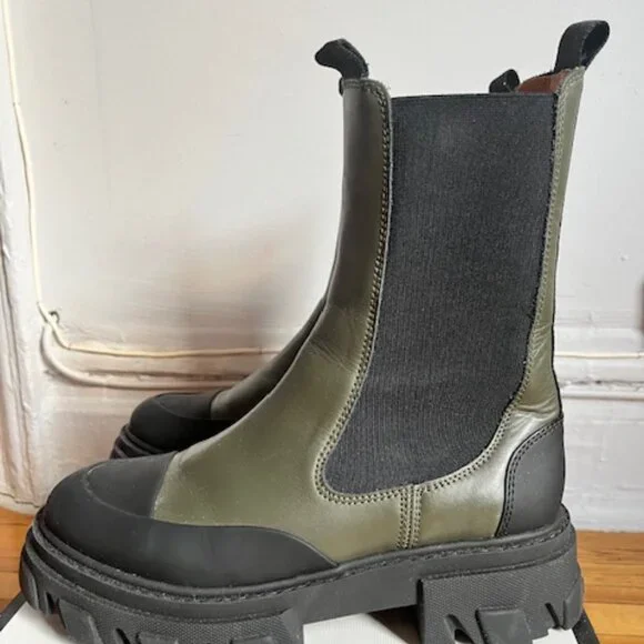 Ganni Chelsea Boot Size 40 - Picture 2 of 4